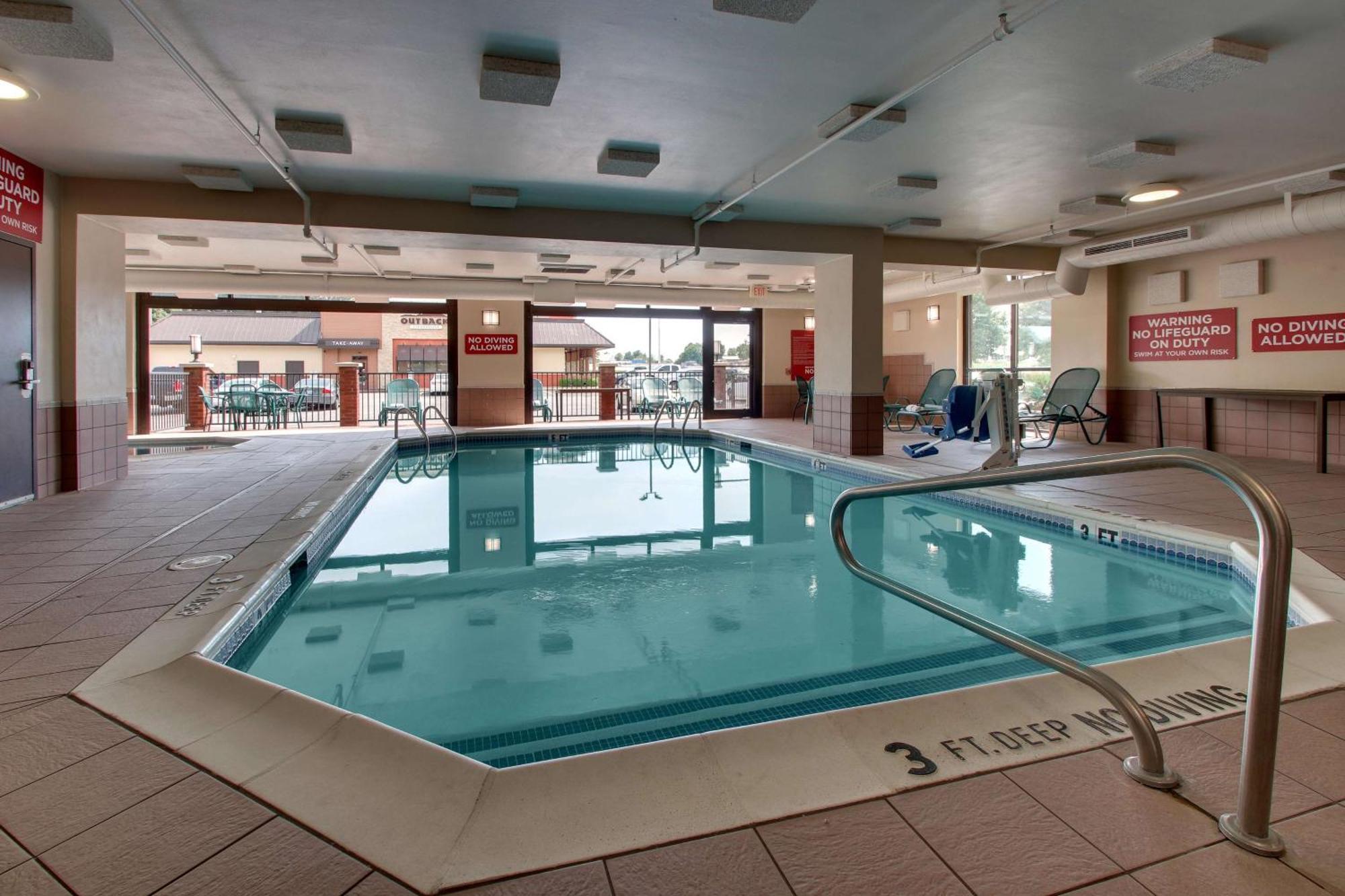 Drury & Bowling Hotel 3*
