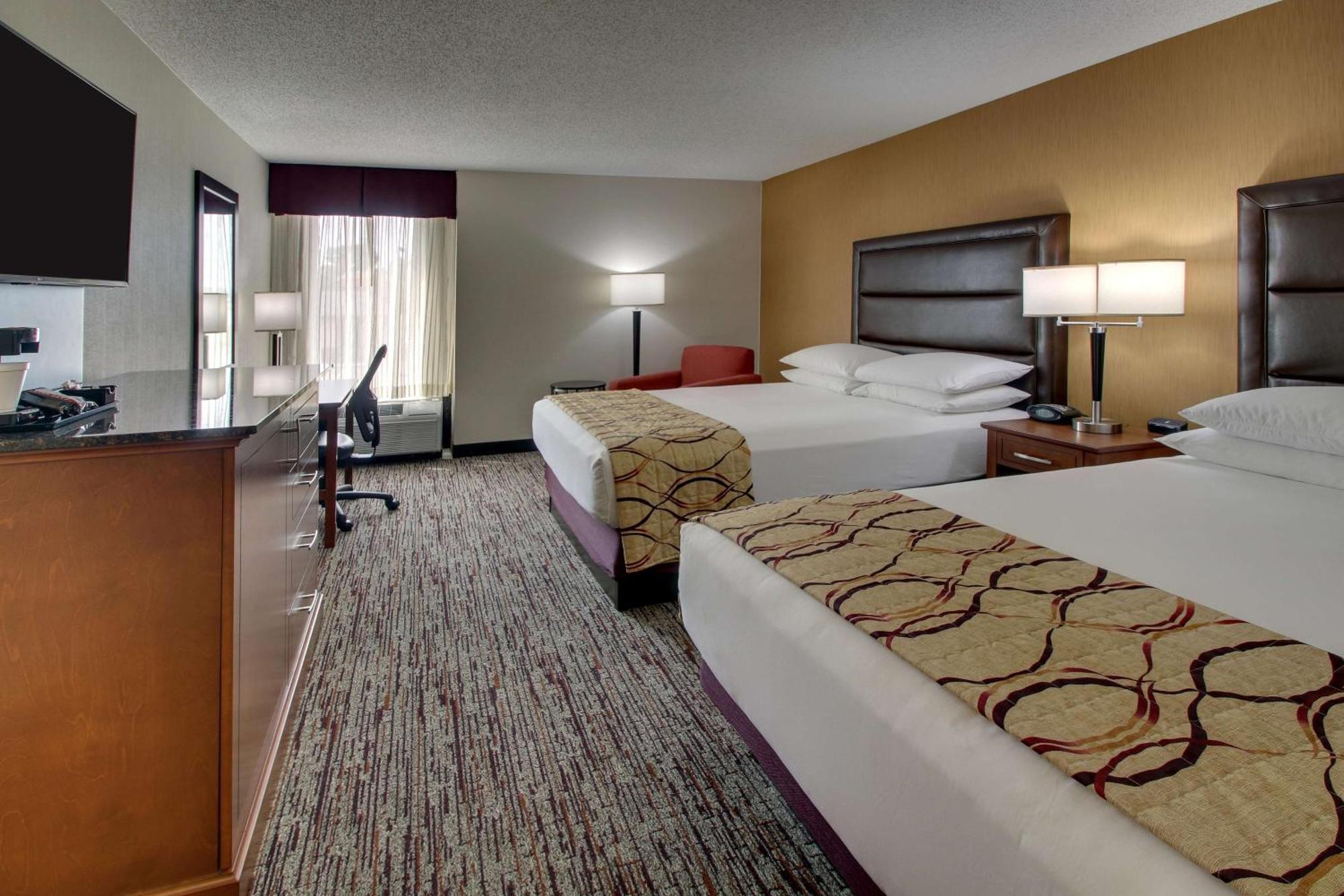Hotel Drury & Bowling Bowling Green