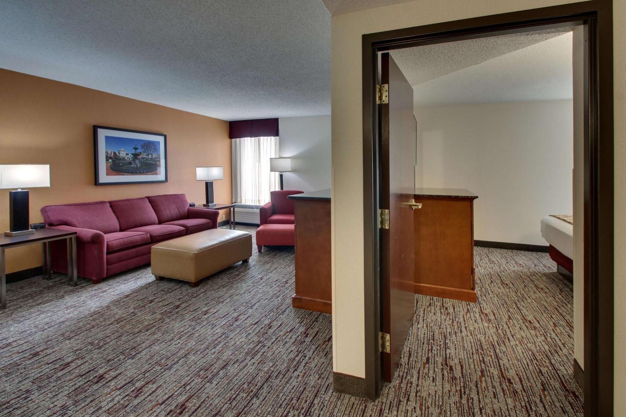 Drury & Bowling Hotel 3*