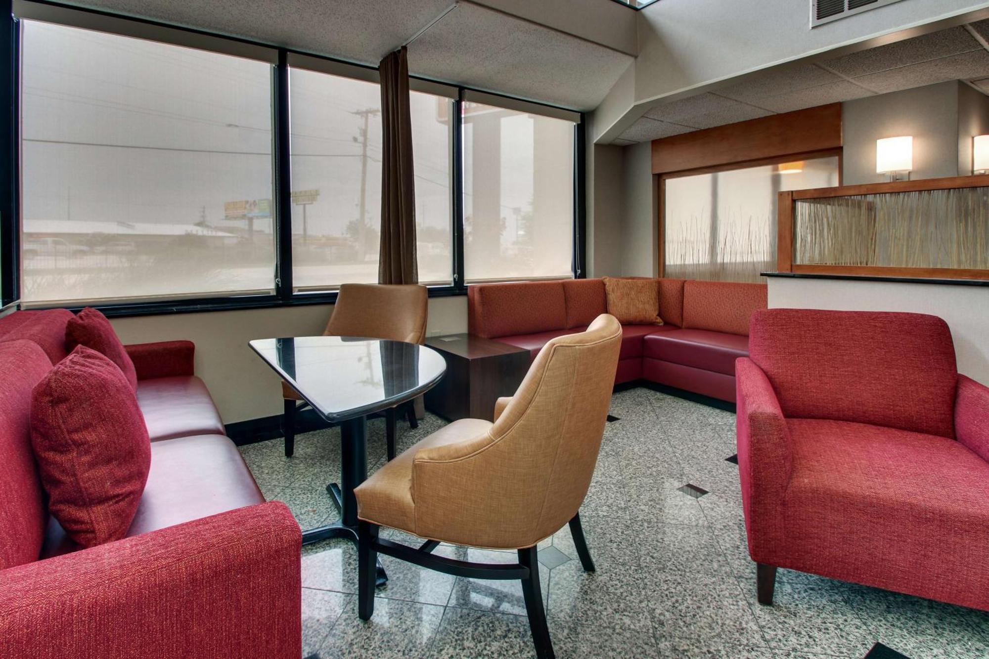 Hotel Drury & Bowling